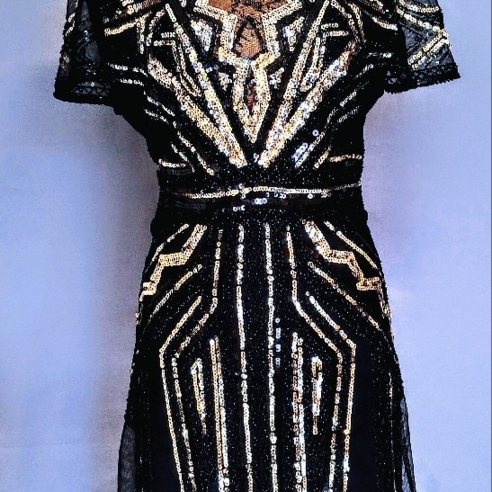 Elegant Black and Gold Sequin Dress